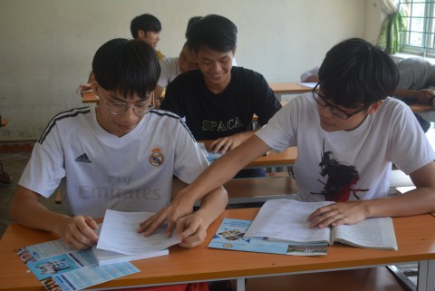 Minh bạch và công bằng - chìa khóa để giảm áp lực tuyển sinh