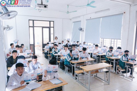 Thi tốt nghiệp THPT 2026: Tăng câu hỏi vận dụng, thí sinh cần đổi cách ôn để bứt phá