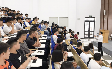 Học Đại học khác gì phổ thông?